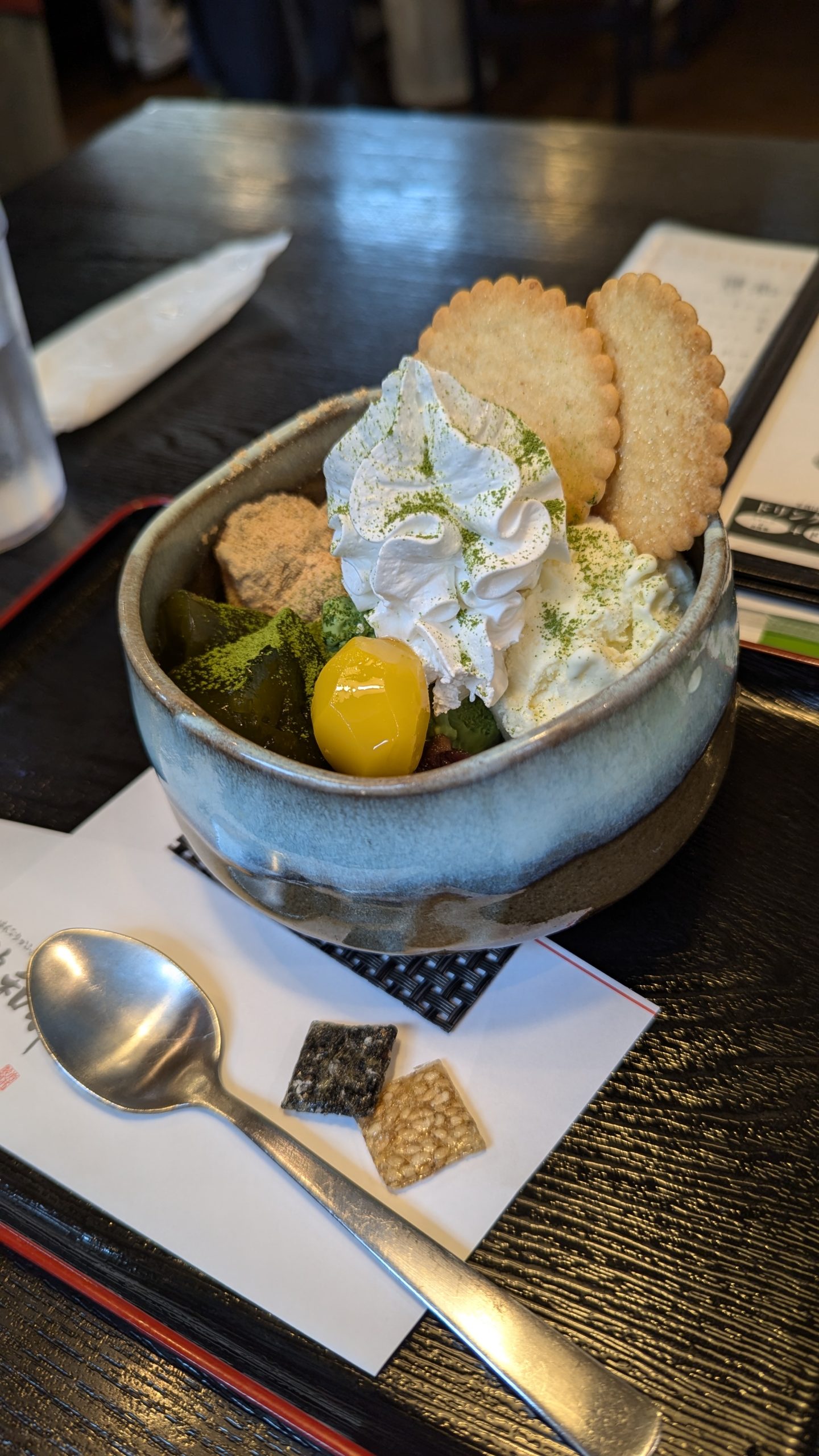 Deser matcha parfait.