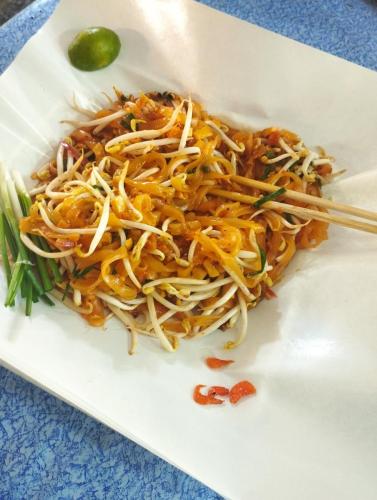 Pad thai
